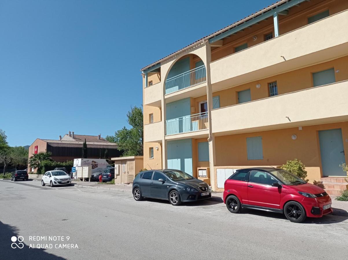 Un Nid D'Amour En Provence A Deux Pas De La Mer Cogolin Exterior foto